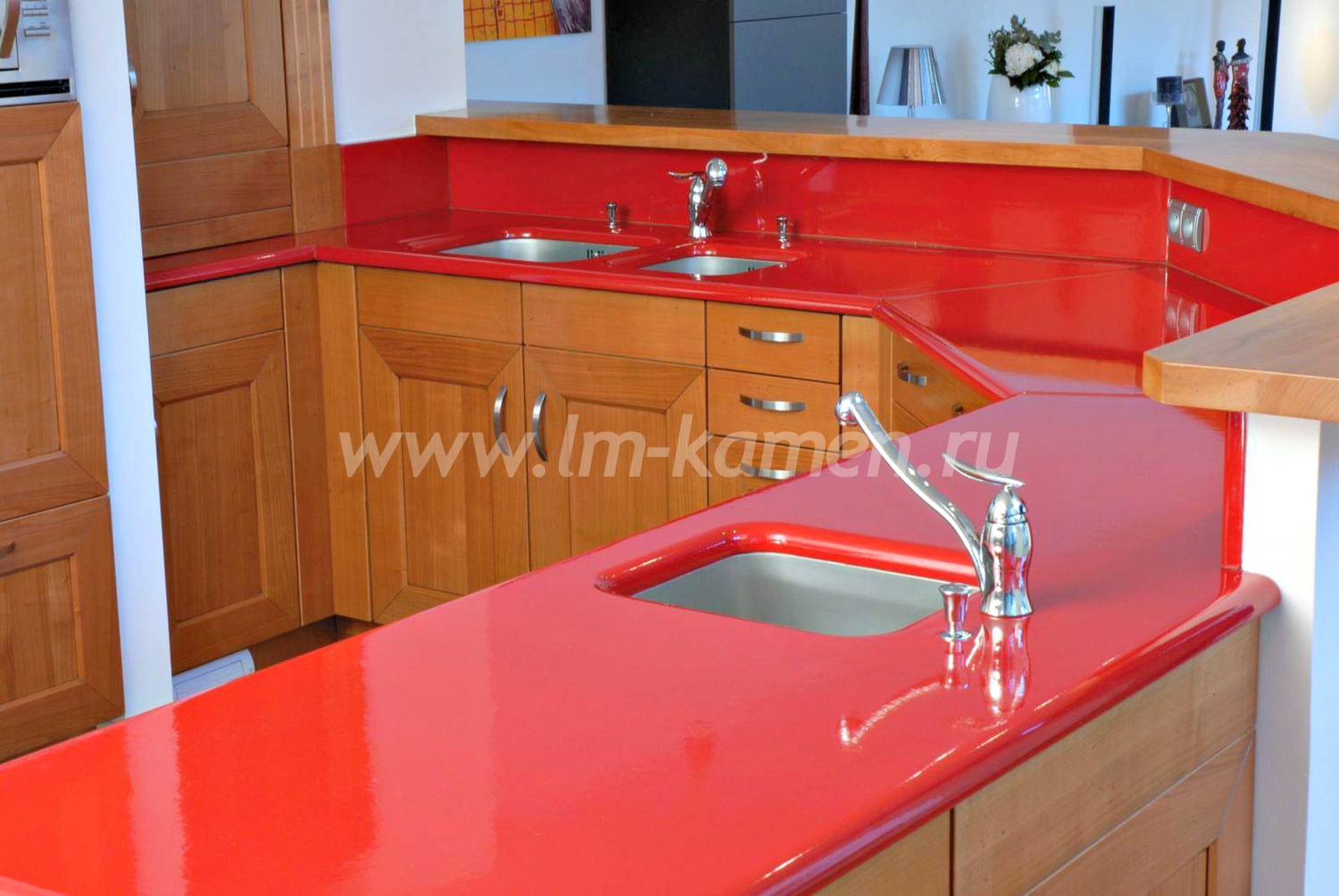 Акриловая столешница для кухни Grandex P-107 Pure Red — www.lm-kamen.ru