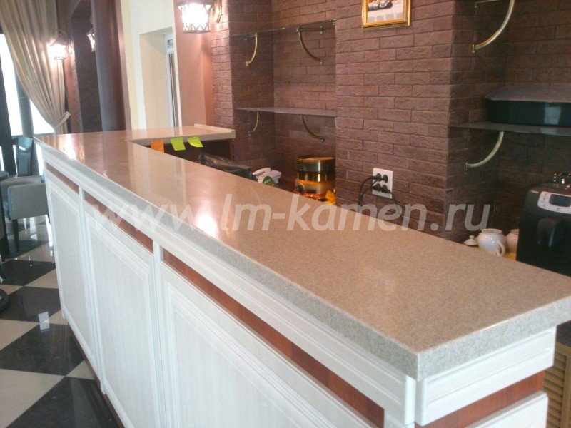 Барная стойка для кафе из акрилового камня Samsung Staron — www.lm-kamen.ru