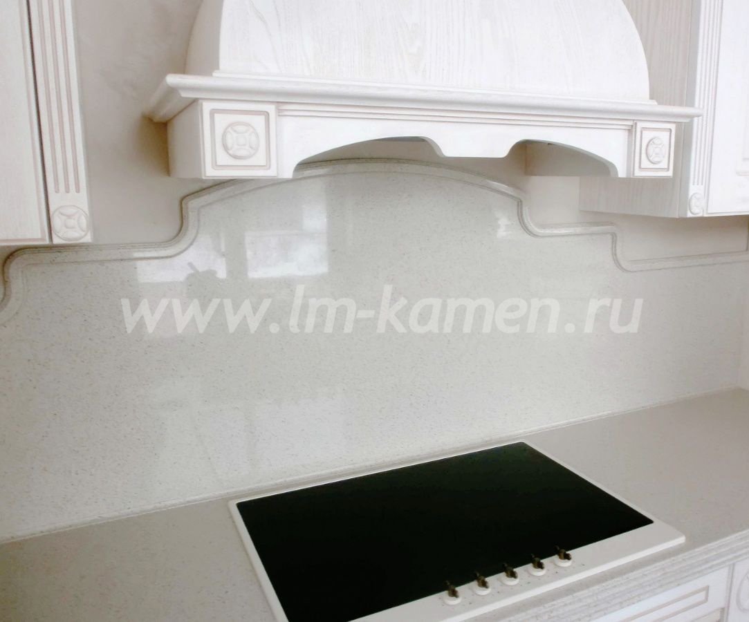 Фигурная стеновая панель из искусственного камня LG HI-MACS  — www.lm-kamen.ru