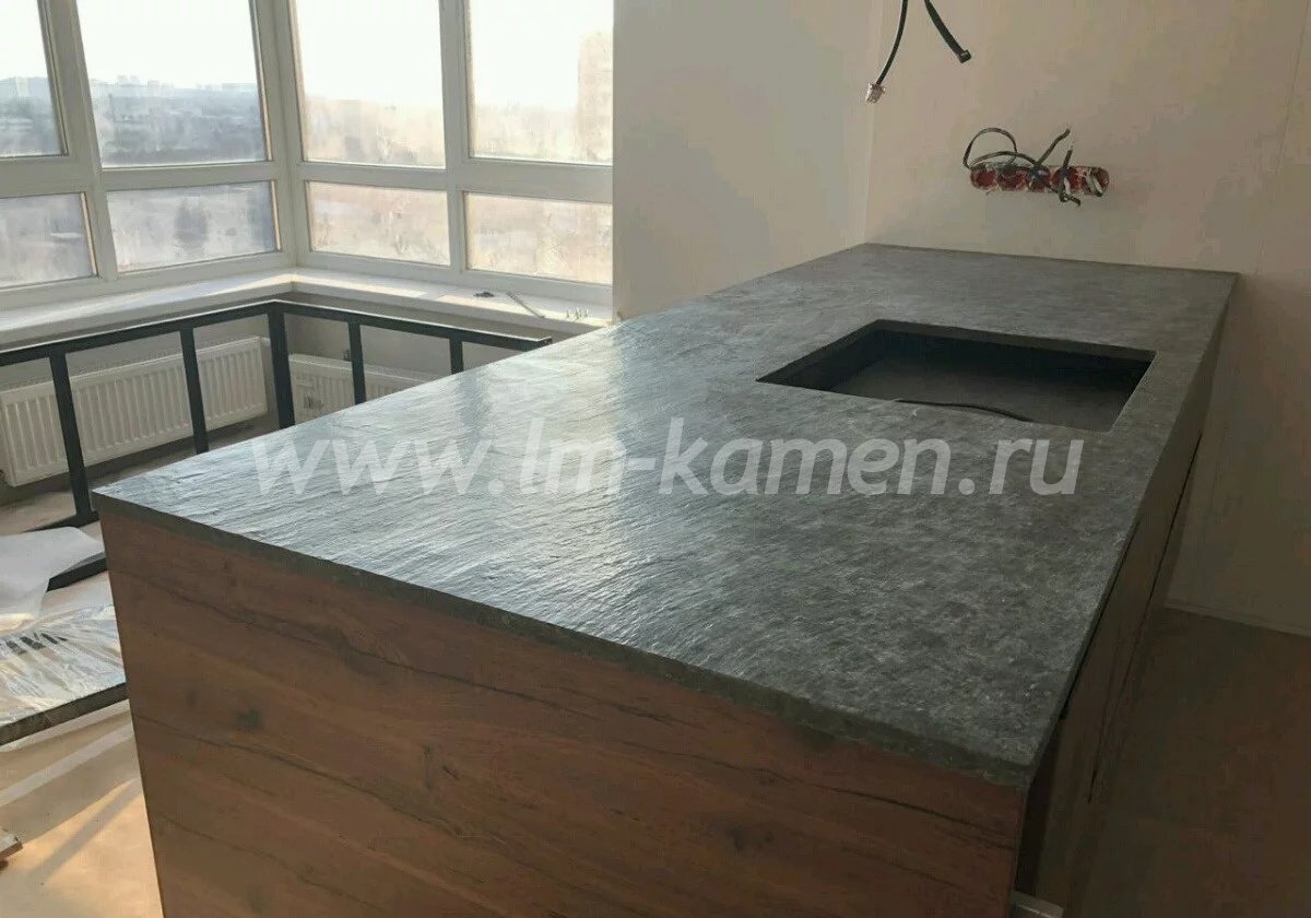 Столешница-остров из кварца Cambria ARMITAGE — www.lm-kamen.ru