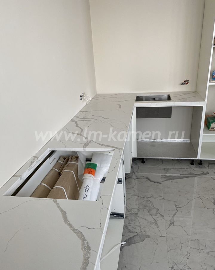 Кварцевая столешница MW123 Monaco White — www.lm-kamen.ru