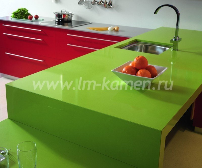 Столешница с ярусом из камня Corian — www.lm-kamen.ru