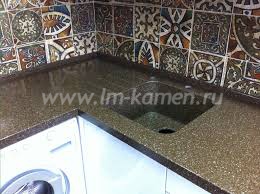 Угловая столешница с мойкой и бортиком из камня Corian — www.lm-kamen.ru