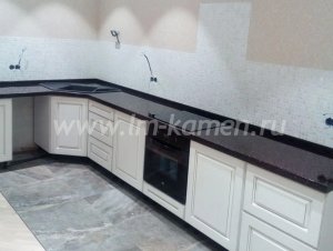 Черная столешница Staron AD621 Dark