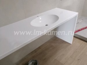 Белая столешница для ванной из искусственного акрила Hanex