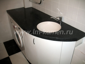 Черная столешница в ванную под раковину и стиральную машину (Staron SI056 Iris)